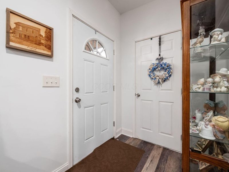 24 Main Street, Bloomingburg, OH 43106 Photo 8