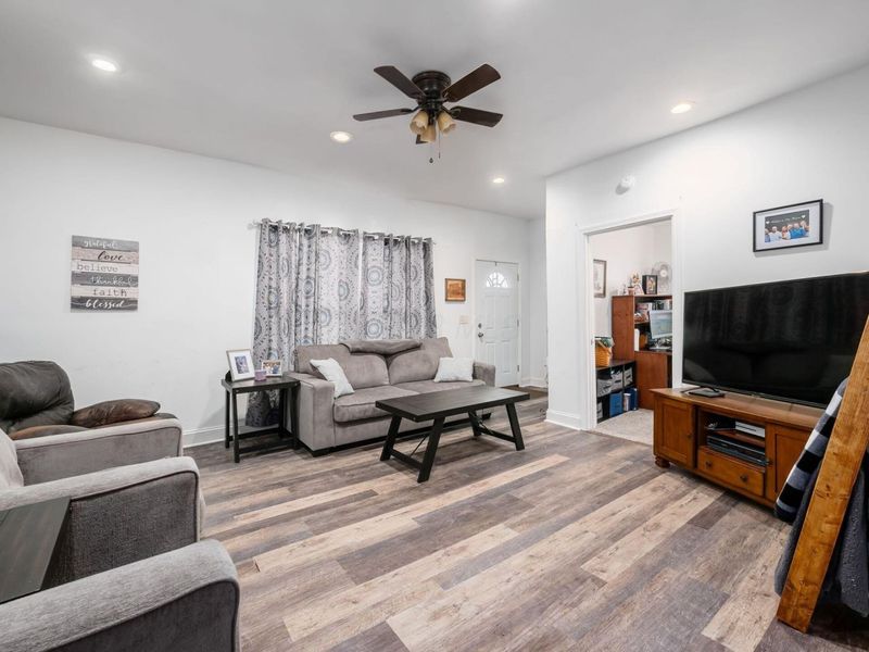 24 Main Street, Bloomingburg, OH 43106 Photo 9