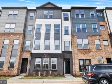 20935 BLUEBIRD SQUARE, STERLING, VA 20165