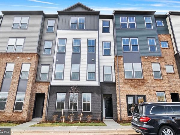 20935 BLUEBIRD SQUARE, STERLING, VA 20165