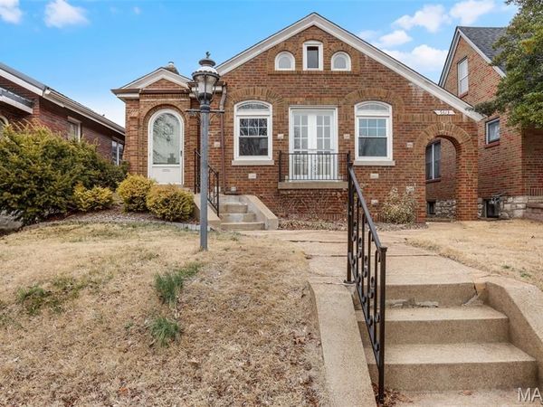 5613 Rhodes Avenue , St Louis, MO 63109