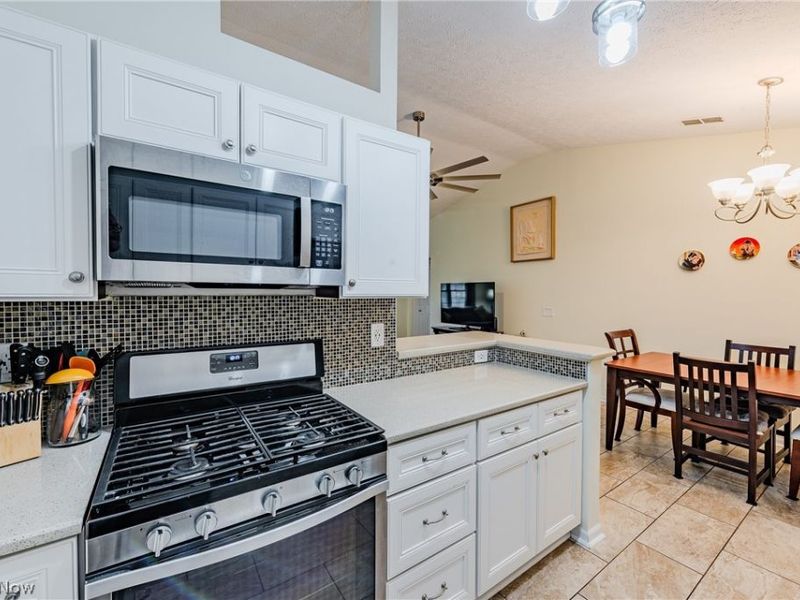 2904 Shakespeare Lane, Avon, OH 44011 Photo 11