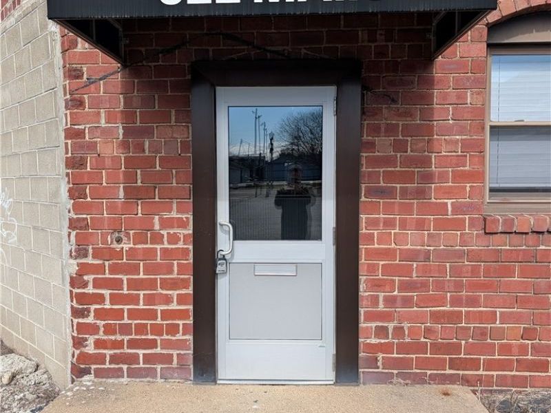 622 Main Street, Coshocton, OH 43812 Photo 3