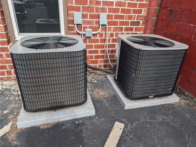 622 Main Street, Coshocton, OH 43812 Photo 4