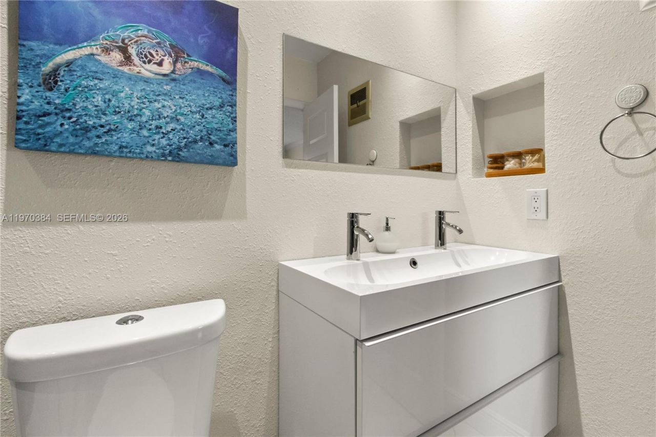 5121 W Oakland Park Blvd, Unit 304, Lauderdale Lakes, FL 33313 Photo