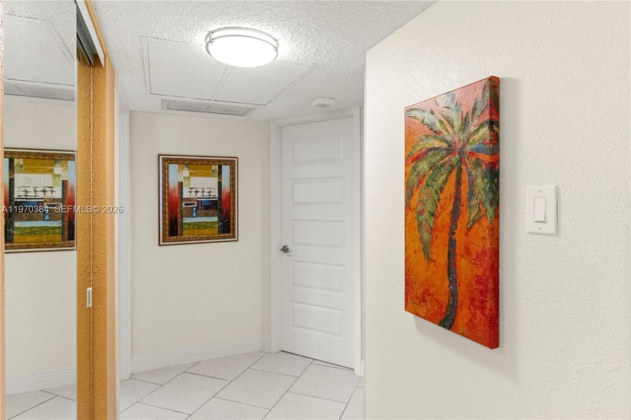 5121 W Oakland Park Blvd, Unit 304, Lauderdale Lakes, FL 33313 Photo