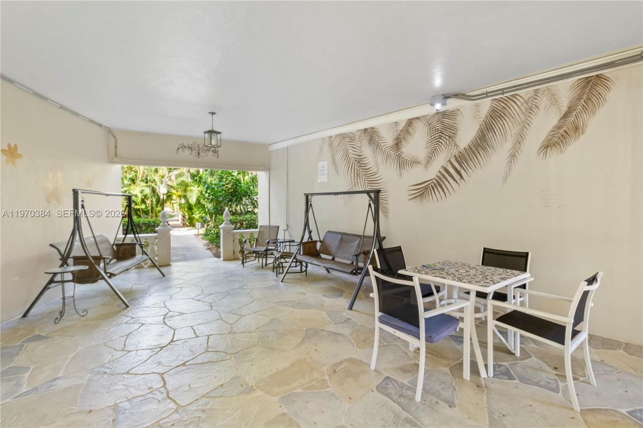 5121 W Oakland Park Blvd, Unit 304, Lauderdale Lakes, FL 33313 Photo