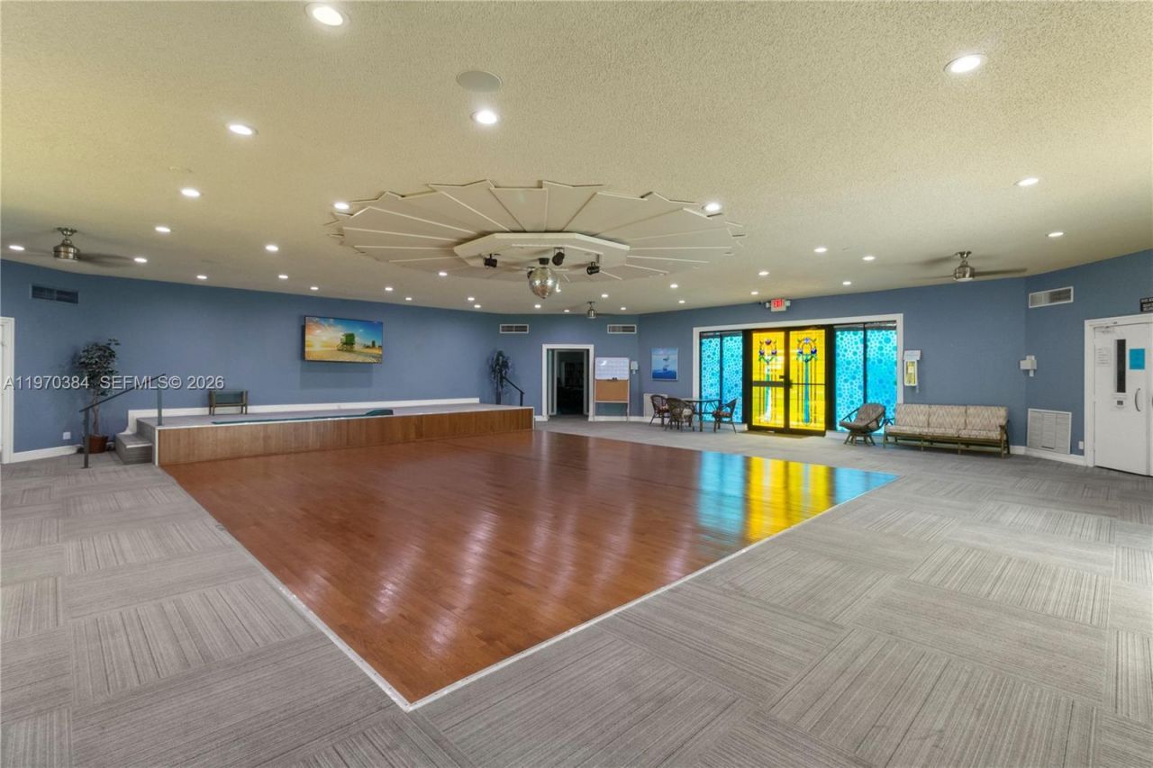 5121 W Oakland Park Blvd, Unit 304, Lauderdale Lakes, FL 33313 Photo