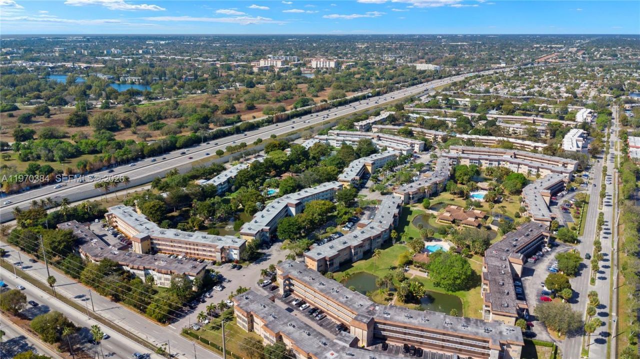 5121 W Oakland Park Blvd, Unit 304, Lauderdale Lakes, FL 33313 Photo