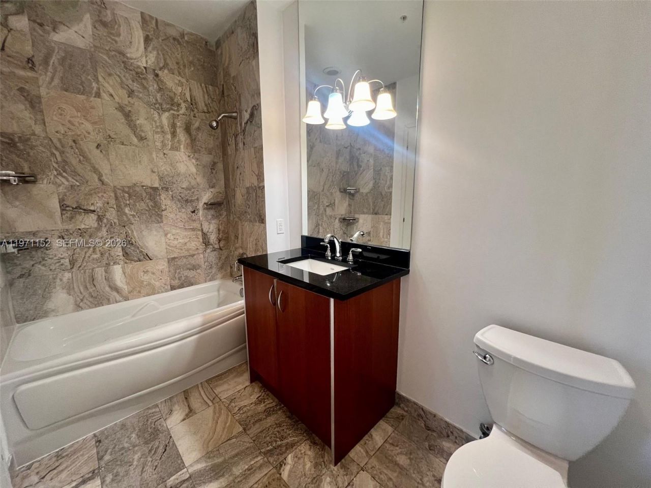 300 S Biscayne Blvd , Unit PH-3907, Miami, FL 33131 Photo