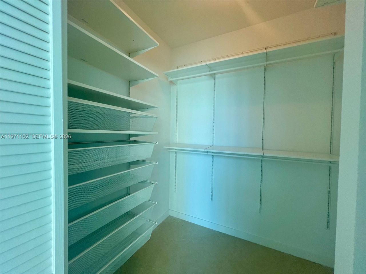 300 S Biscayne Blvd , Unit PH-3907, Miami, FL 33131 Photo