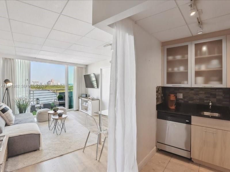 2670 E Sunrise Blvd , Unit 1428, Fort Lauderdale, FL 33304 Photo