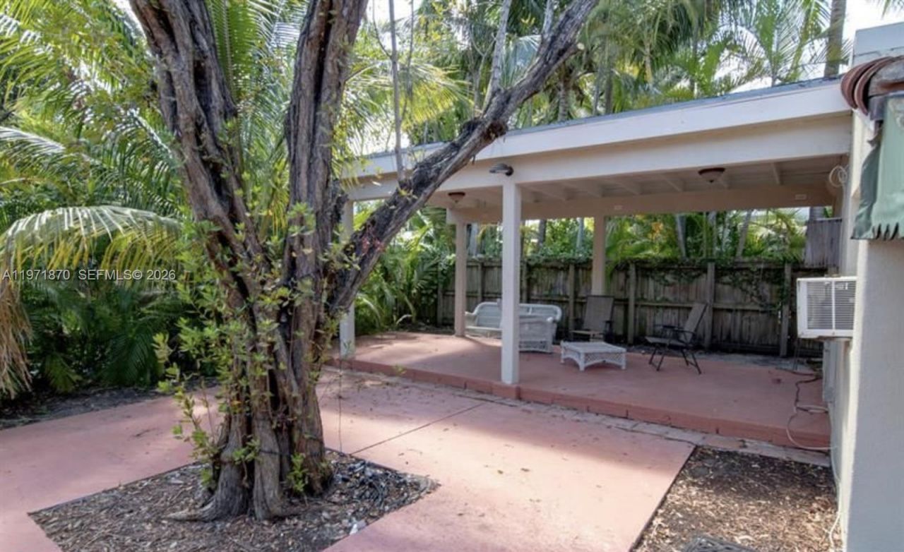 3050 Alton Rd, Miami Beach, FL 33140 Photo