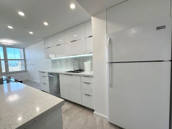 230 174th St, Unit 1505, Sunny Isles Beach, FL 33160