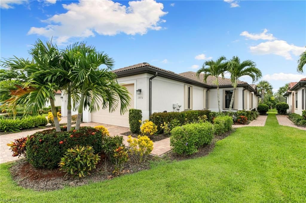 1570 Oceania Dr S, Naples, FL 34113 Photo