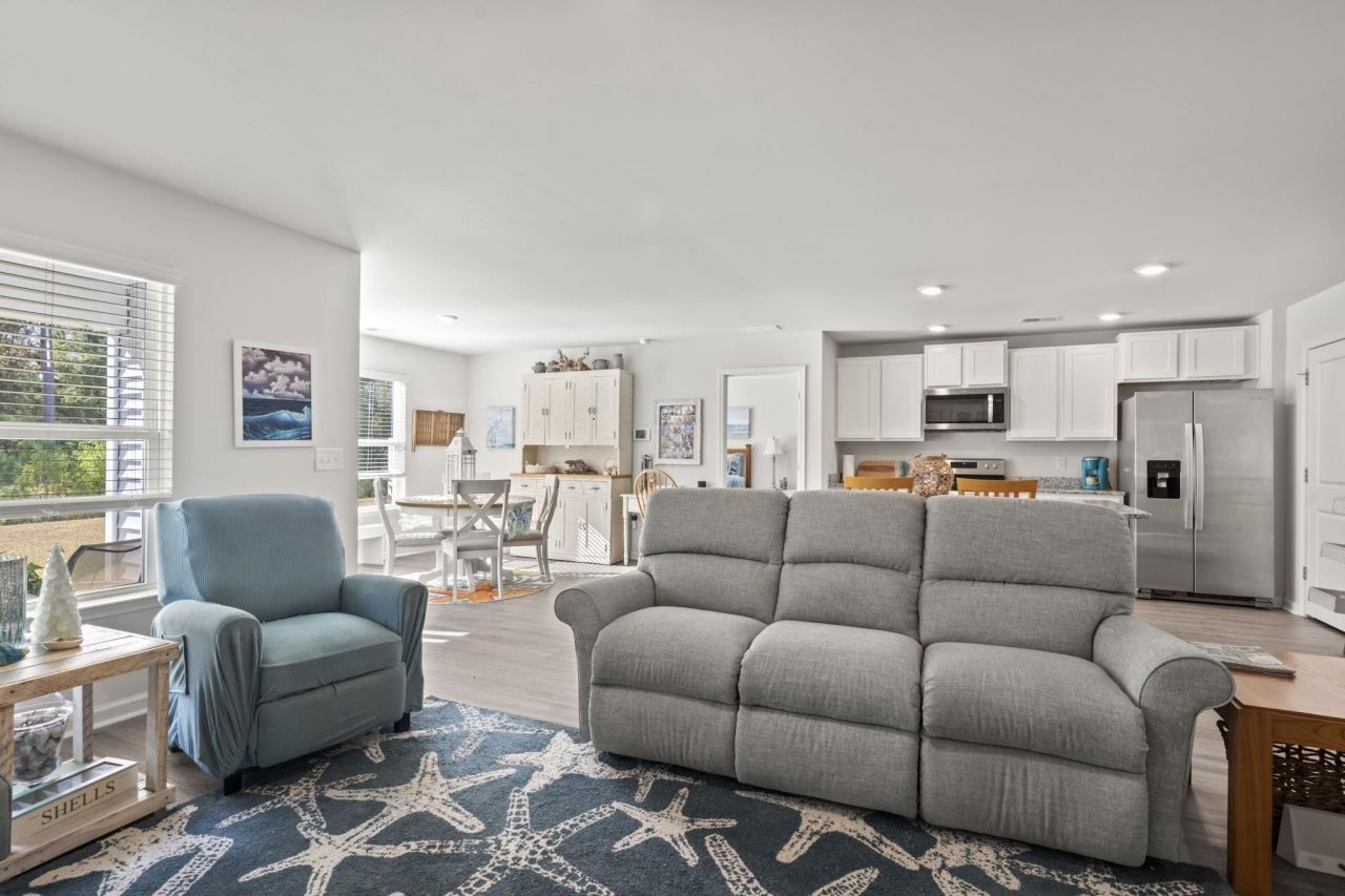 615 Norwich Ln. Photo 21