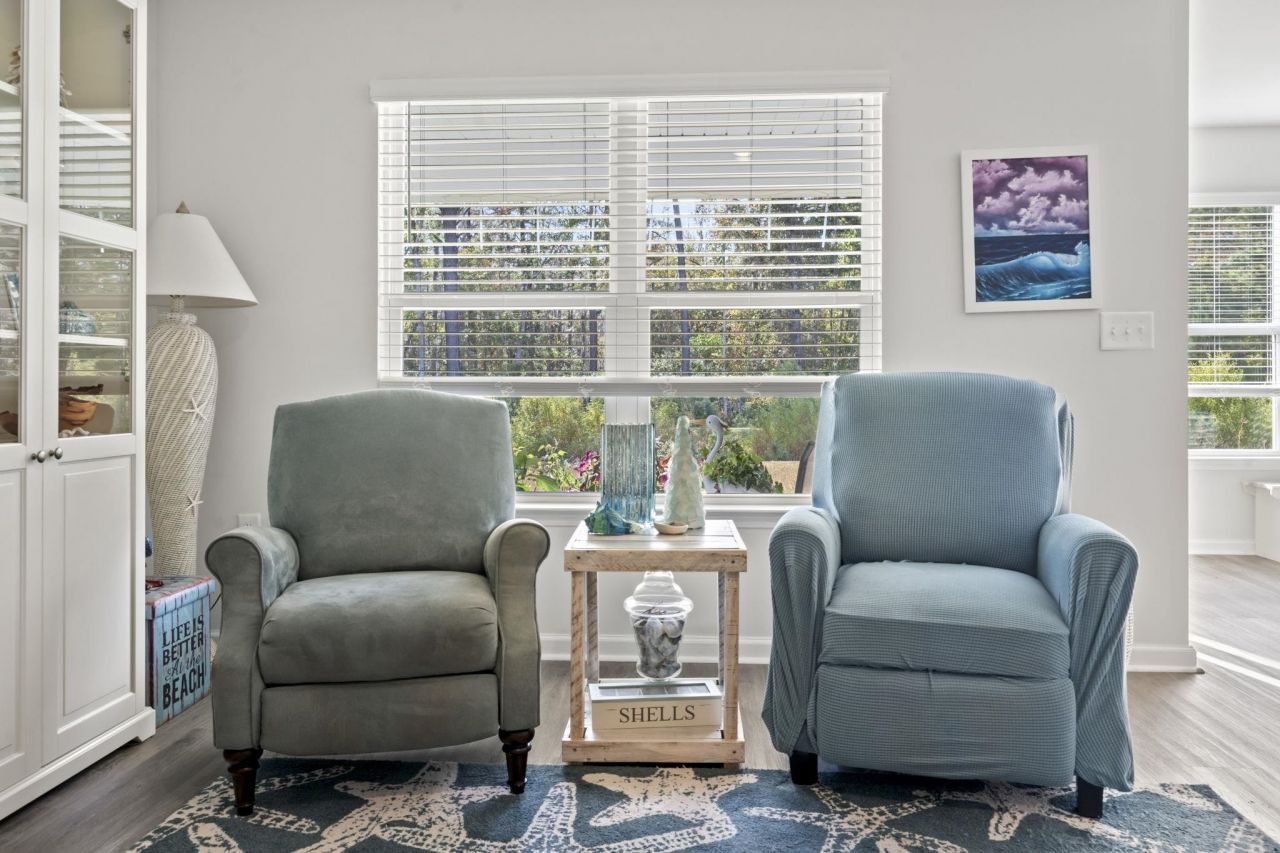 615 Norwich Ln. Photo 22