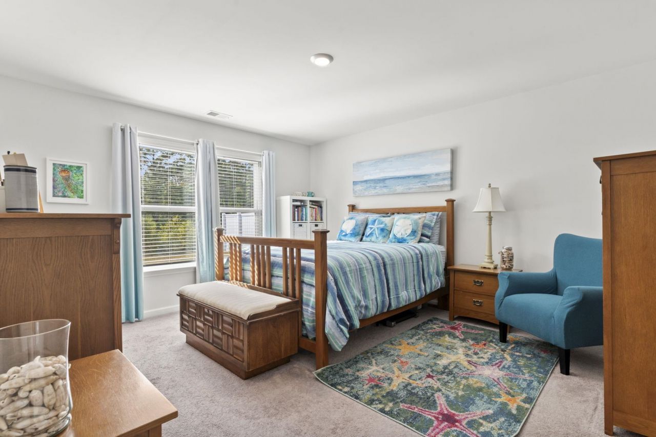 615 Norwich Ln. Photo 23