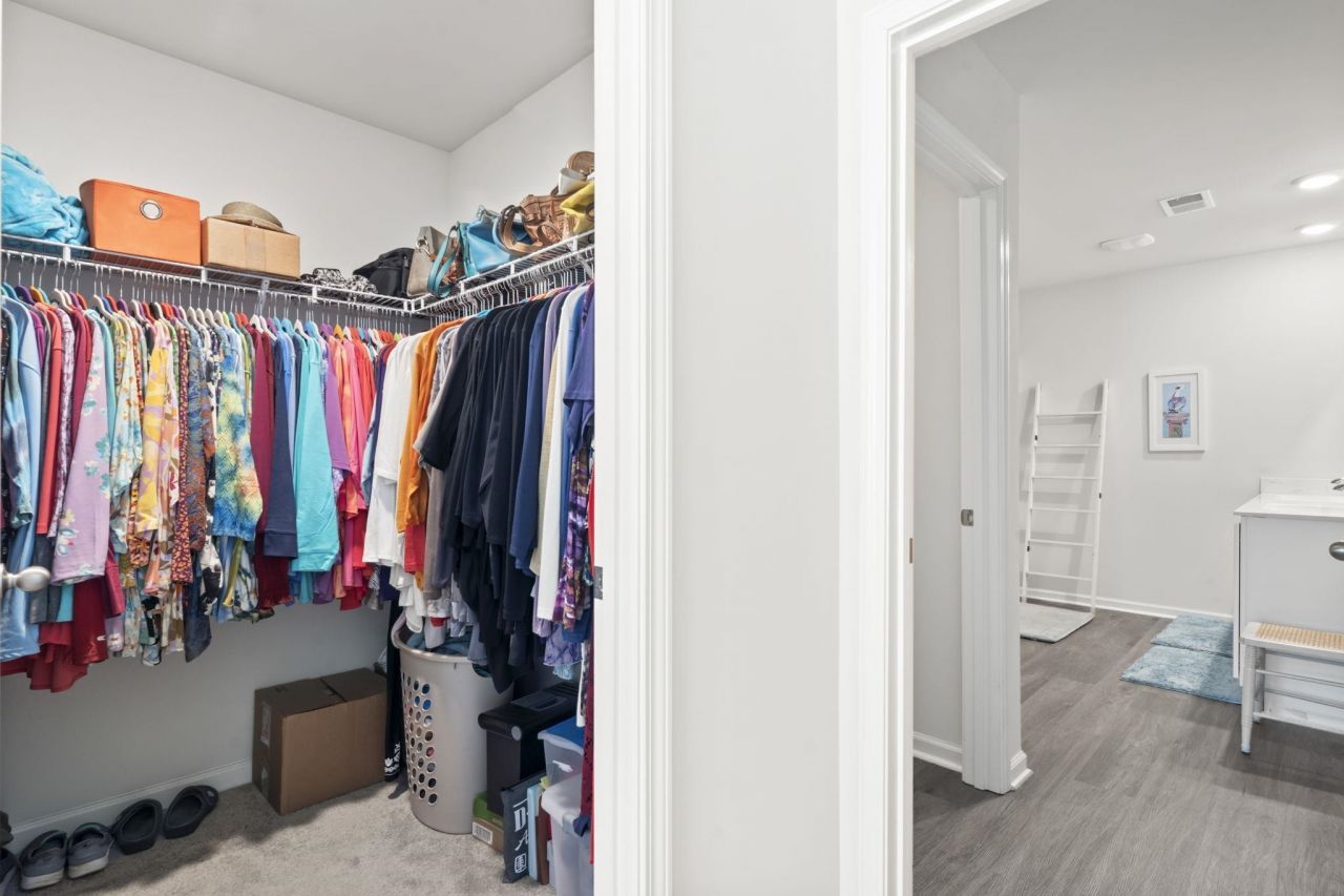 615 Norwich Ln. Photo 25