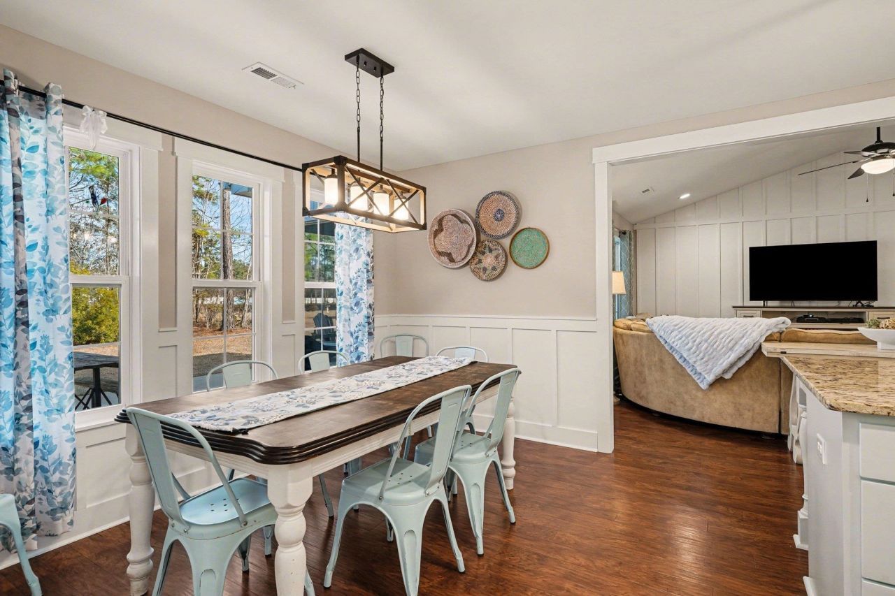 141 Penn Circle Photo 15