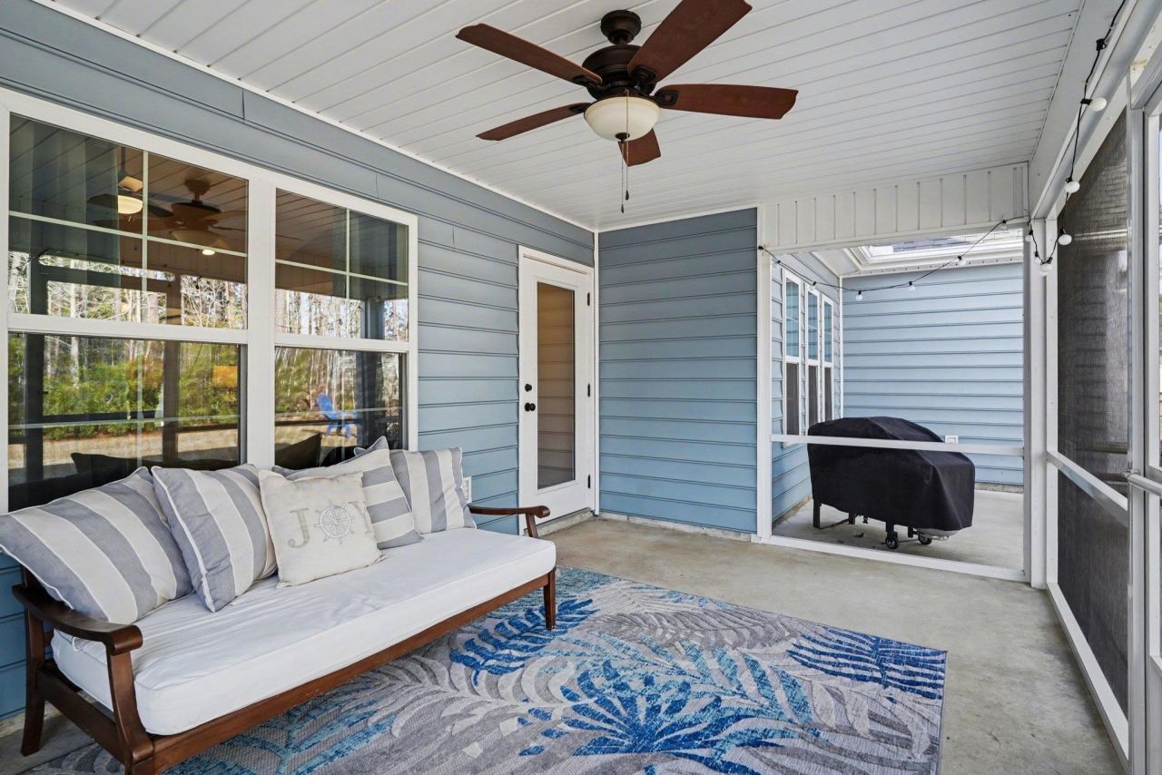 141 Penn Circle Photo 28