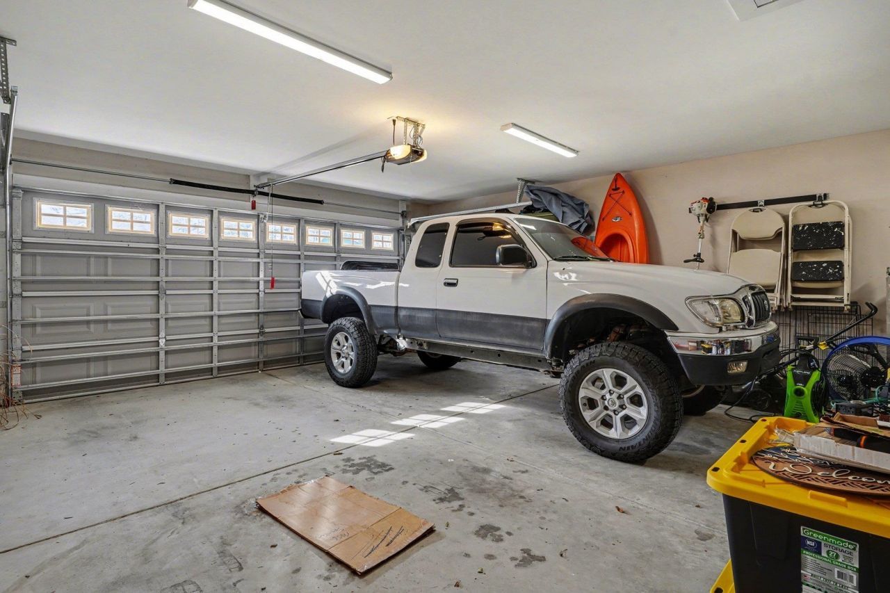 141 Penn Circle Photo 34