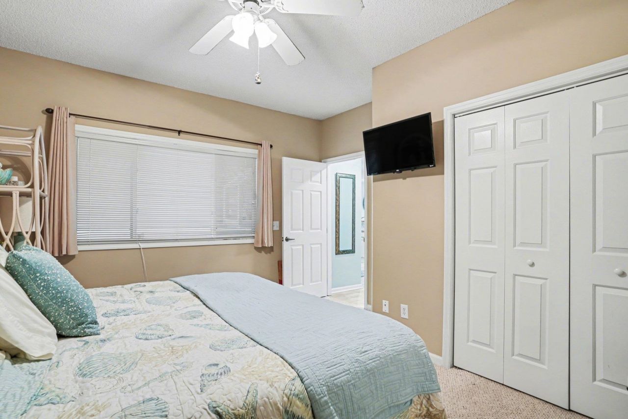 1401 Lighthouse Dr. Photo 10