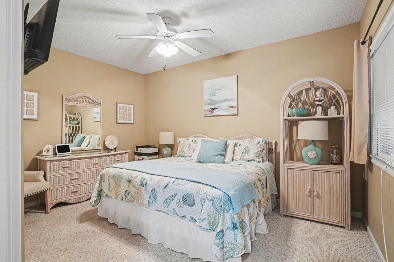 1401 Lighthouse Dr. Photo 11