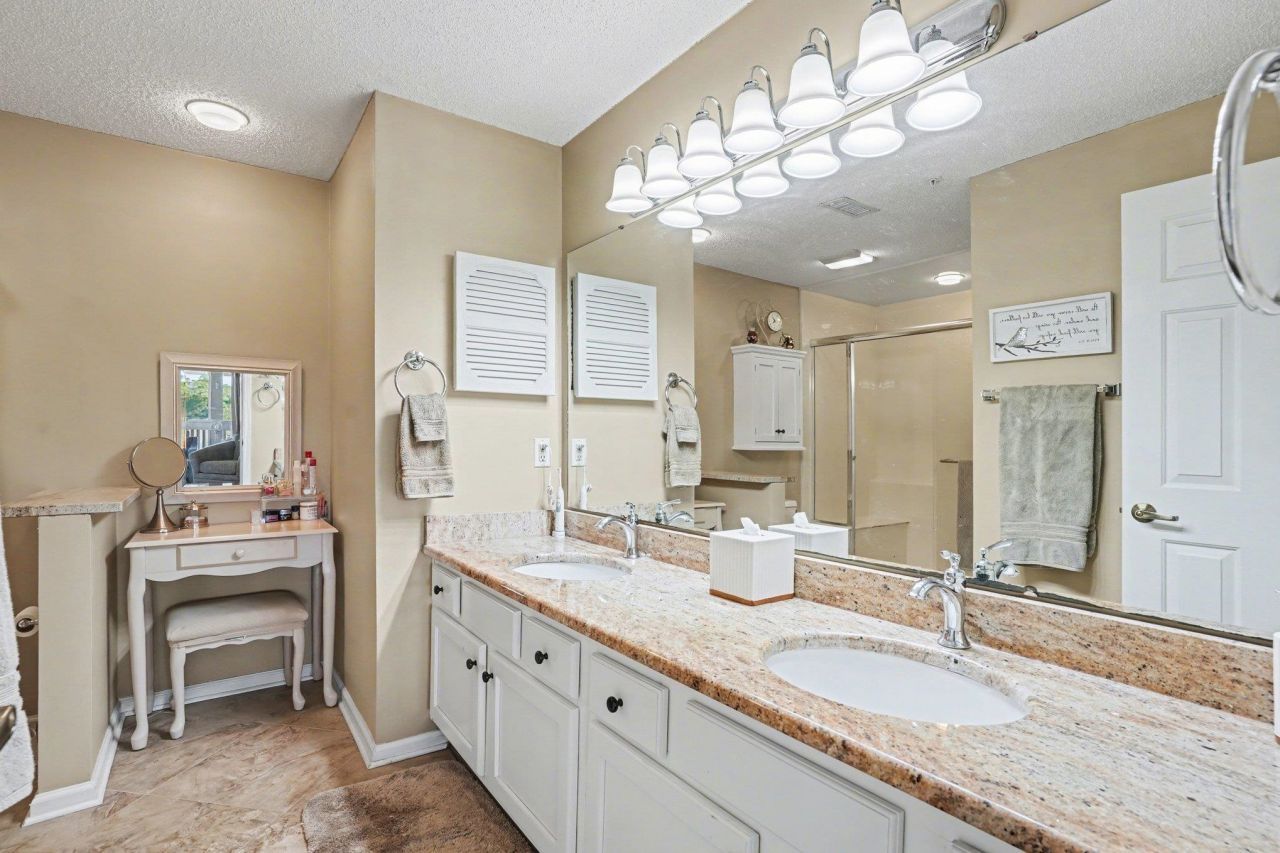 1401 Lighthouse Dr. Photo 17