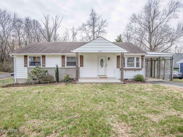 312 Sarvis Drive, Knoxville, TN 37920