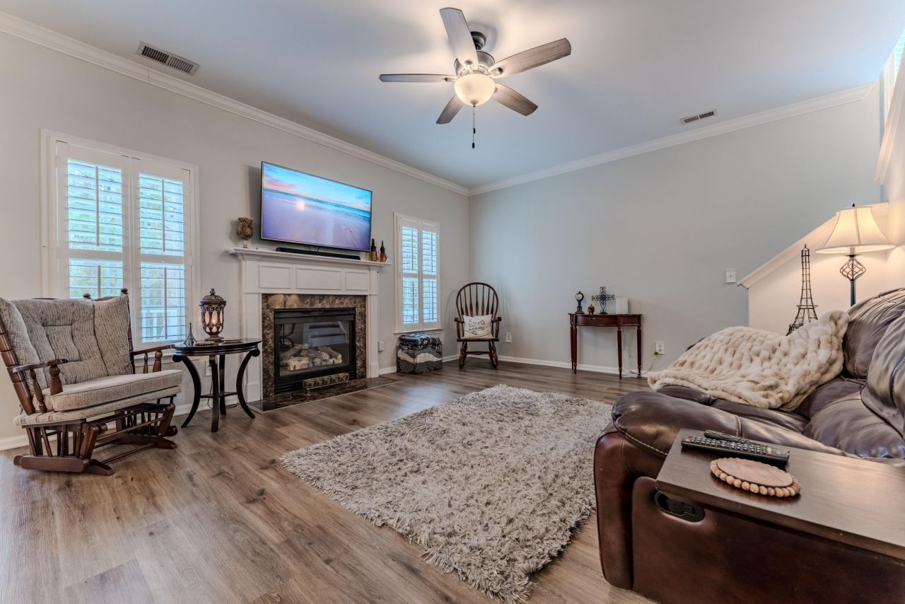 1905 Bristle Pine Court Photo 11