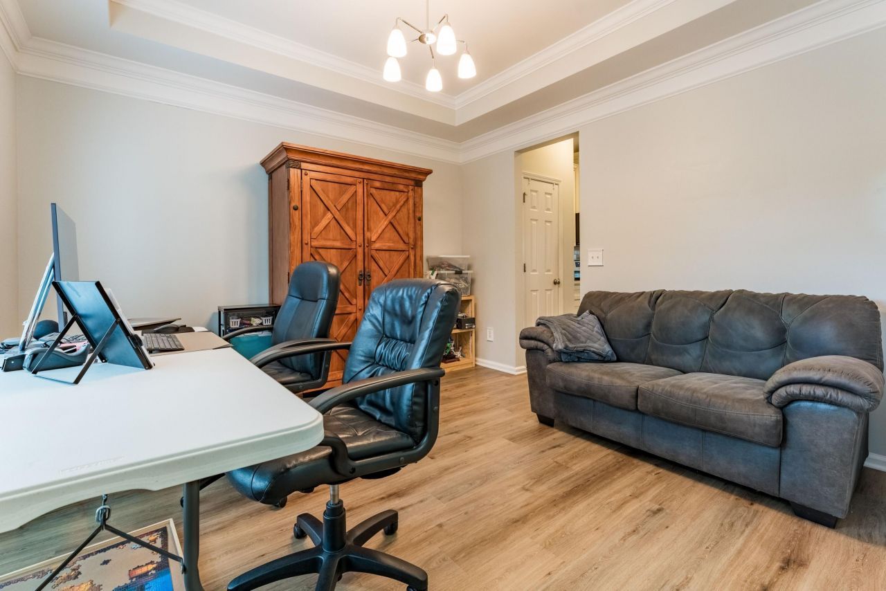 1905 Bristle Pine Court Photo 8