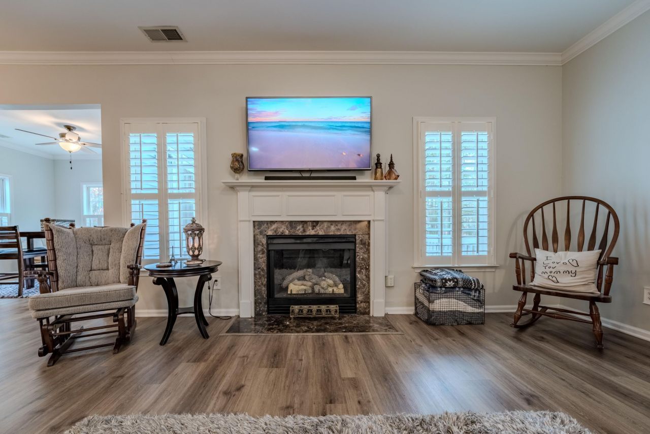 1905 Bristle Pine Court Photo 9