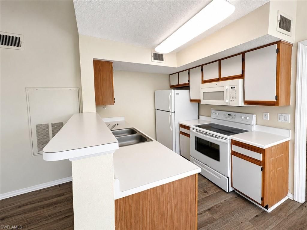 12591 Equestrian Cir, Unit 1202, Fort Myers, FL 33907 Photo
