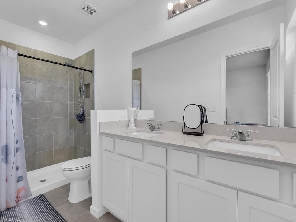 1477 Weeping Willow Ct, Cape Coral, FL 33909 Photo