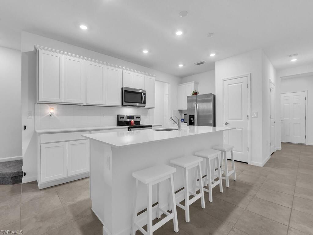 1477 Weeping Willow Ct, Cape Coral, FL 33909 Photo