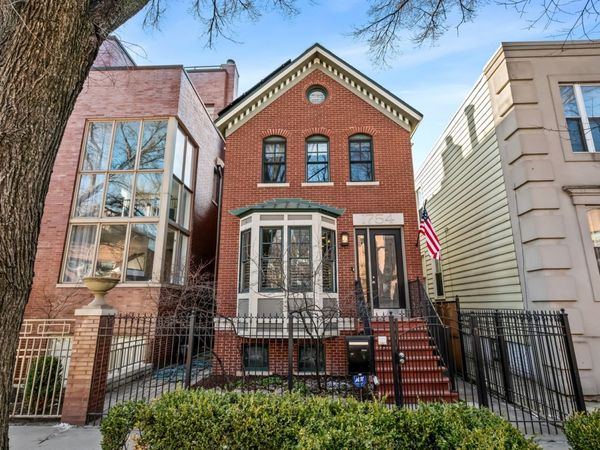 1754 N Hoyne Avenue, Chicago, IL 60647