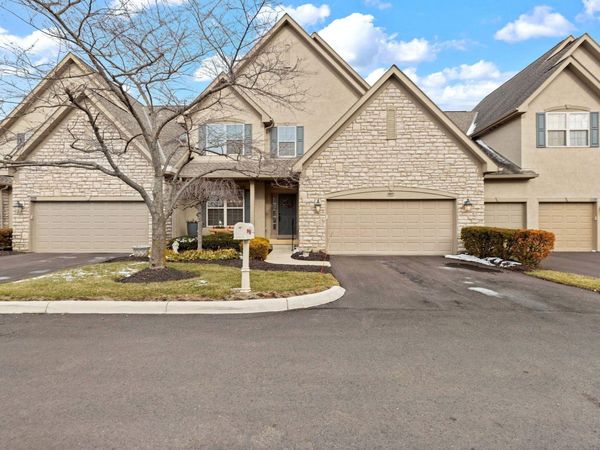 8033 Hillingdon Drive, Powell, OH 43065