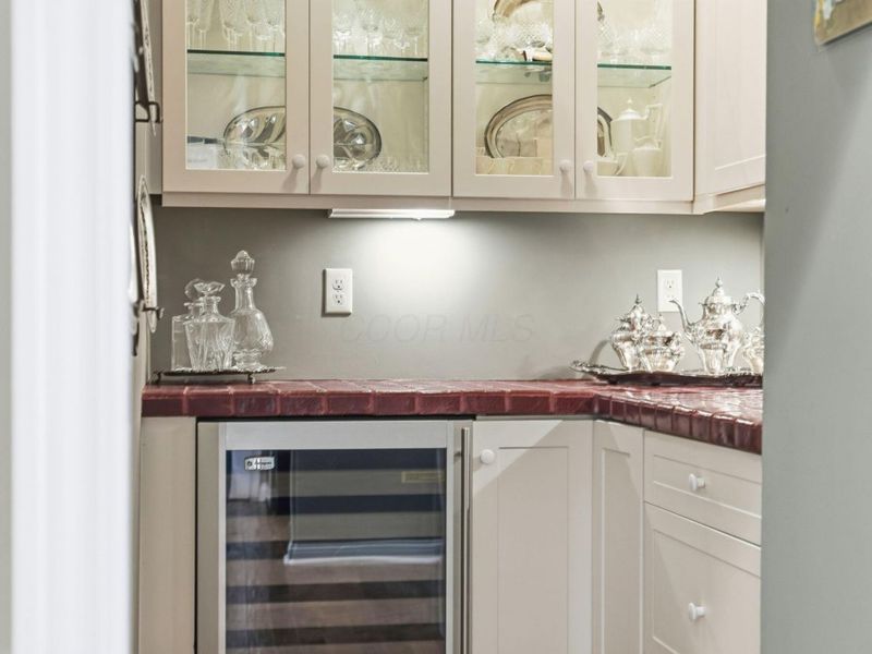 8033 Hillingdon Drive, Powell, OH 43065 Photo 12