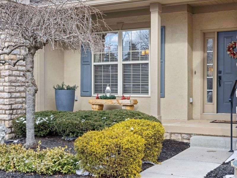 8033 Hillingdon Drive, Powell, OH 43065 Photo 5