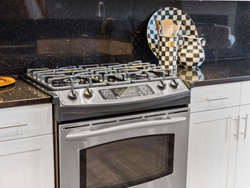 8033 Hillingdon Drive, Powell, OH 43065 Photo 8