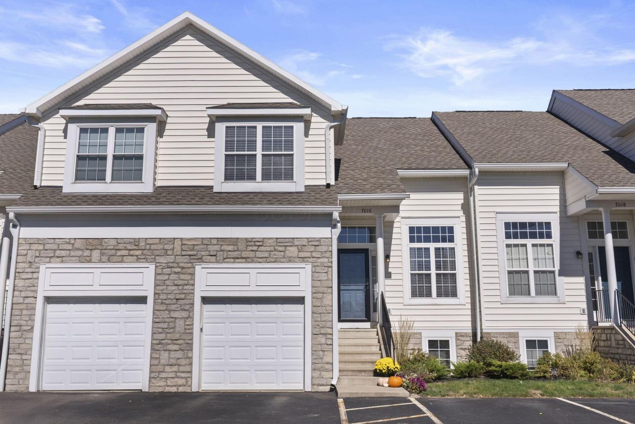 7016 Churchill Downs Drive, Unit 7, New Albany, OH 43054 Main Photo