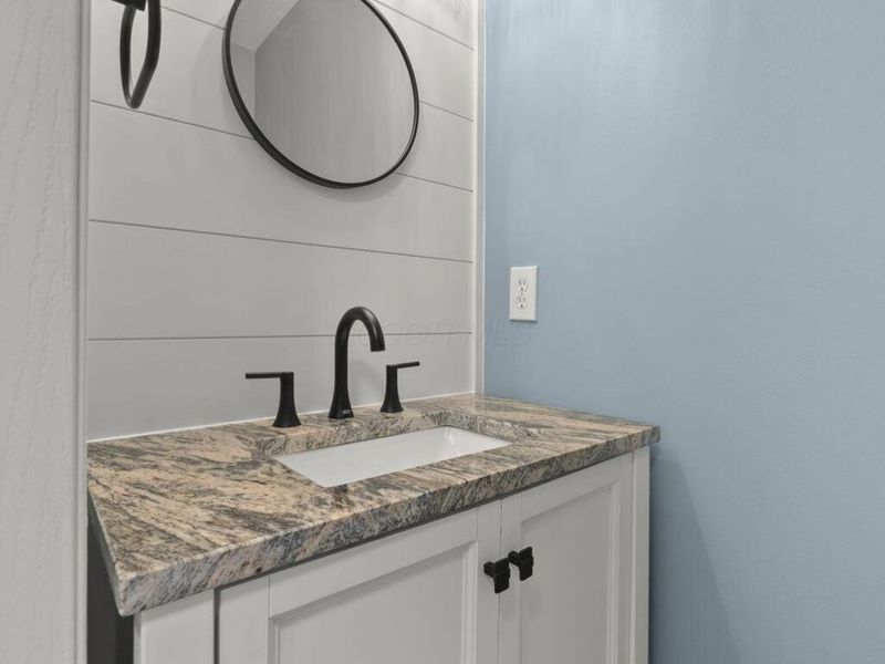 7016 Churchill Downs Drive, Unit 7, New Albany, OH 43054 Photo 10