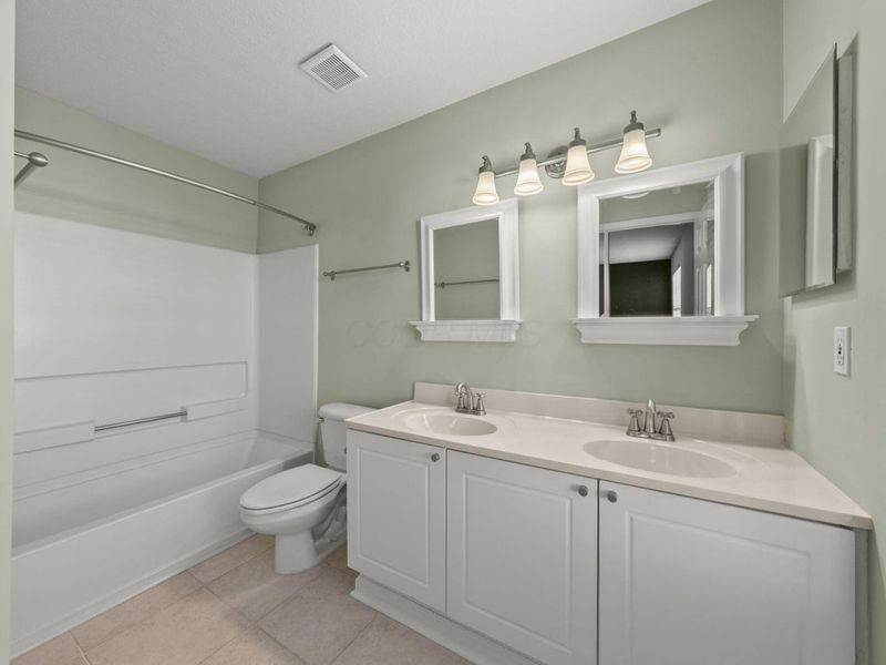 7016 Churchill Downs Drive, Unit 7, New Albany, OH 43054 Photo 14