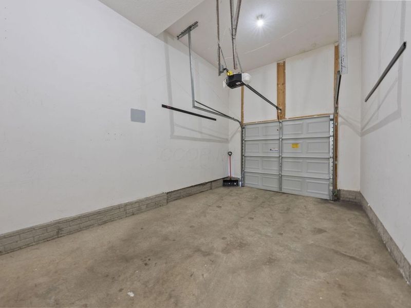 7016 Churchill Downs Drive, Unit 7, New Albany, OH 43054 Photo 27