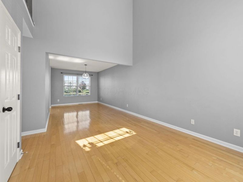 7016 Churchill Downs Drive, Unit 7, New Albany, OH 43054 Photo 3