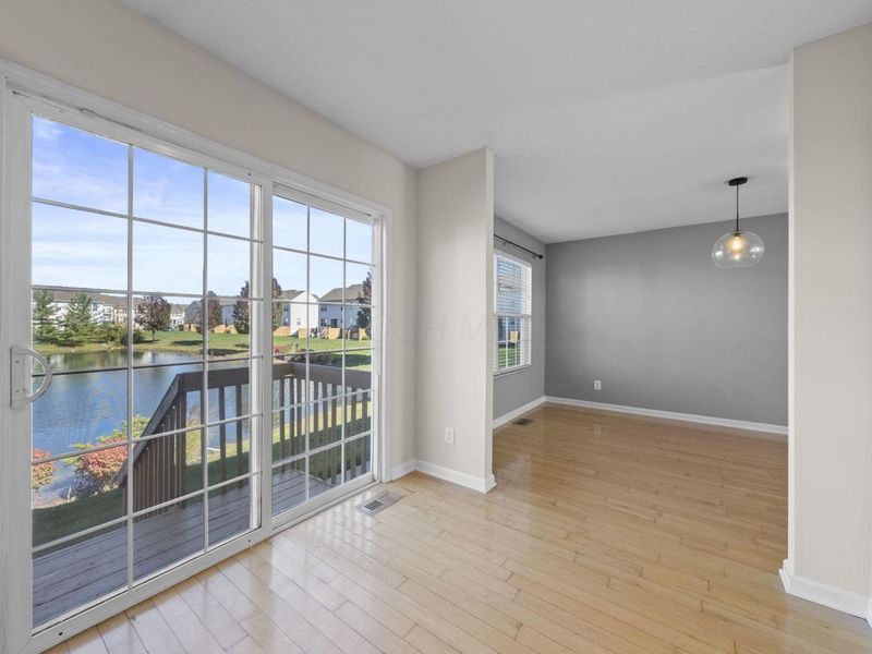 7016 Churchill Downs Drive, Unit 7, New Albany, OH 43054 Photo 9