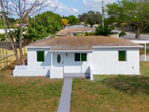 1735 NW 126th St, Miami, FL 33167
