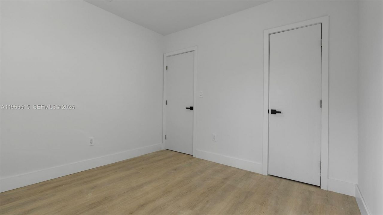 1735 NW 126th St, Miami, FL 33167 Photo