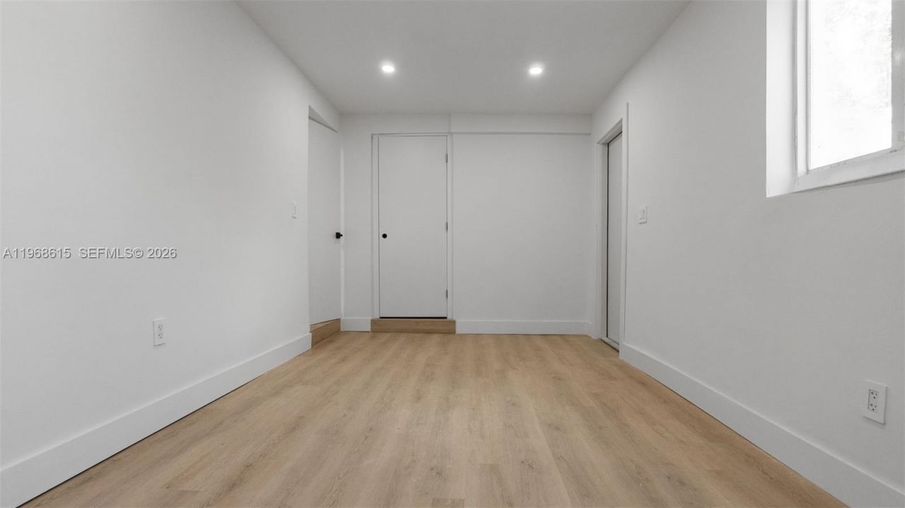 1735 NW 126th St, Miami, FL 33167 Photo